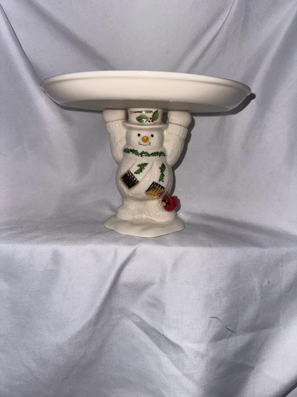 Lenox Happy Holly Days porcelain cake stand